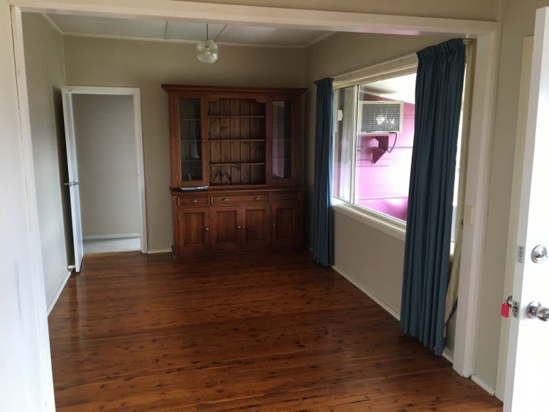 29 Simpson Street, Tumut NSW 2720