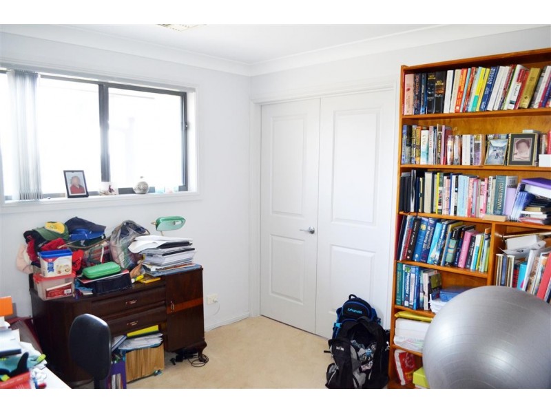 16 Elphick Street, Tumut NSW 2720