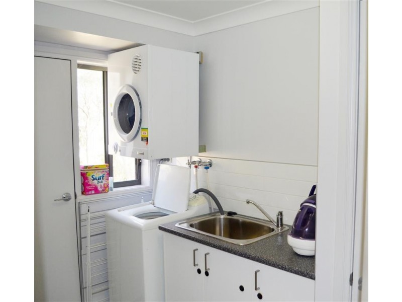 16 Elphick Street, Tumut NSW 2720