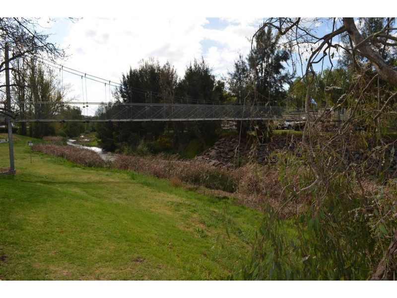 64 Tumut Street, Adelong NSW 2729
