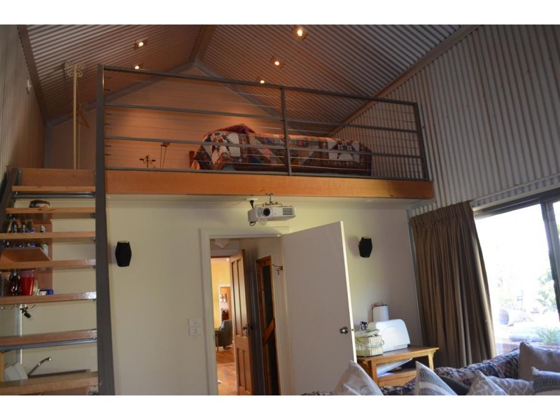 141 Simpson Street, Tumut NSW 2720