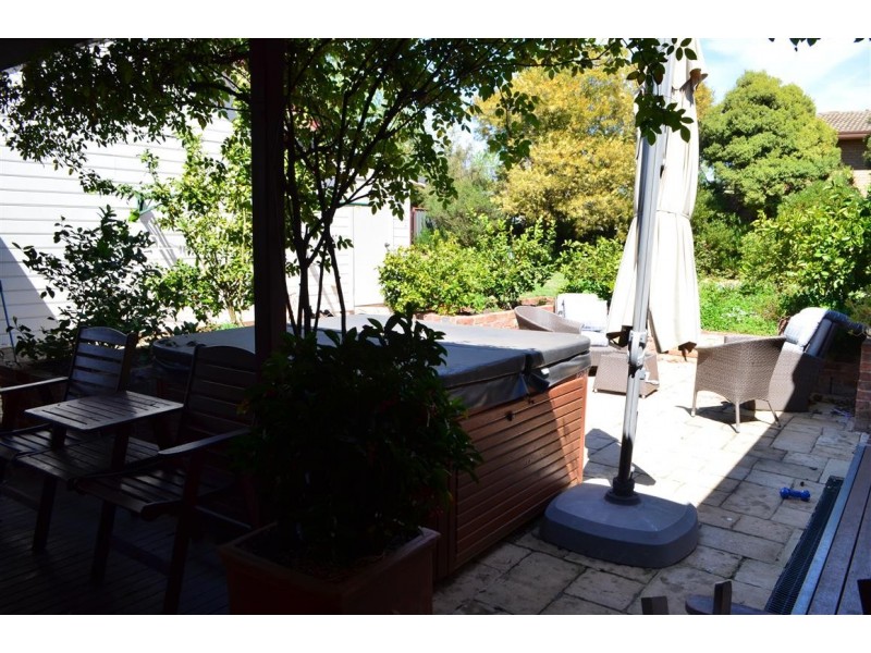 141 Simpson Street, Tumut NSW 2720