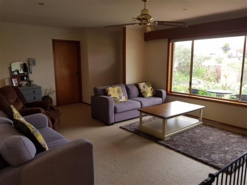 119 Broughton Street, Tumut NSW 2720