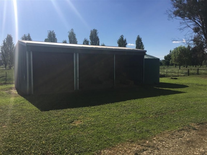 97 Bombowlee Avenue, Tumut NSW 2720