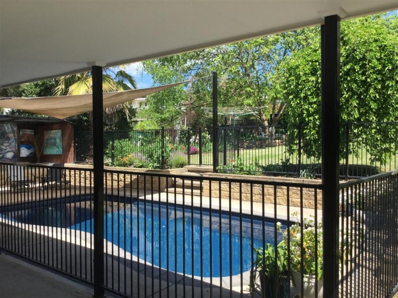 10 Anderson Place, Tumut NSW 2720