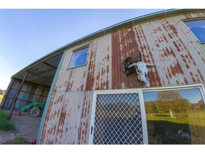 194 Quidong Road, Tumut NSW 2720