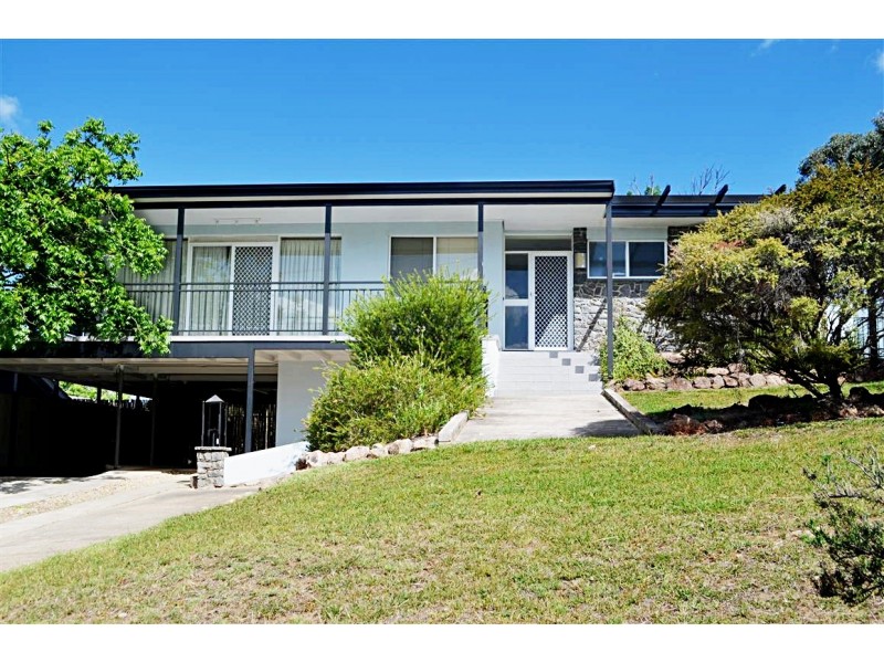 208 Wynyard Street, Tumut NSW 2720