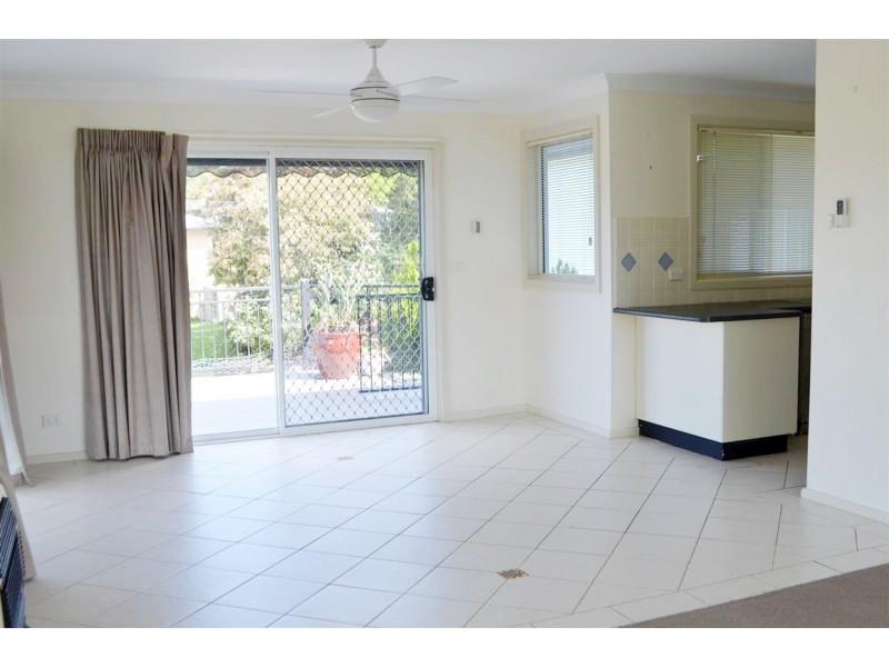 208 Wynyard Street, Tumut NSW 2720