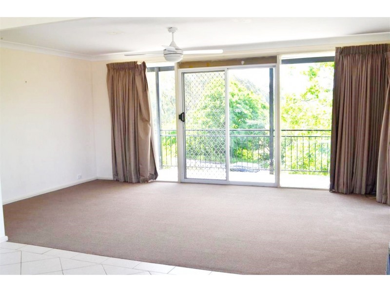 208 Wynyard Street, Tumut NSW 2720