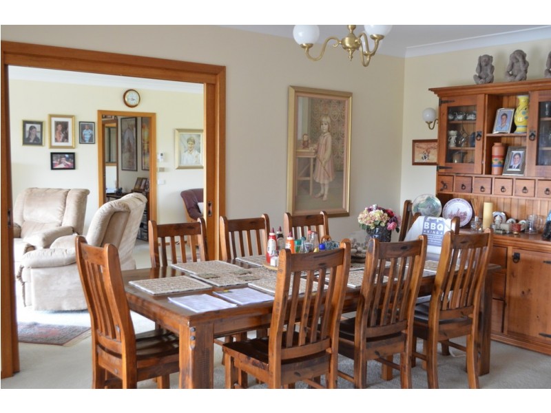 86 Cloverdale Road, Tumut NSW 2720