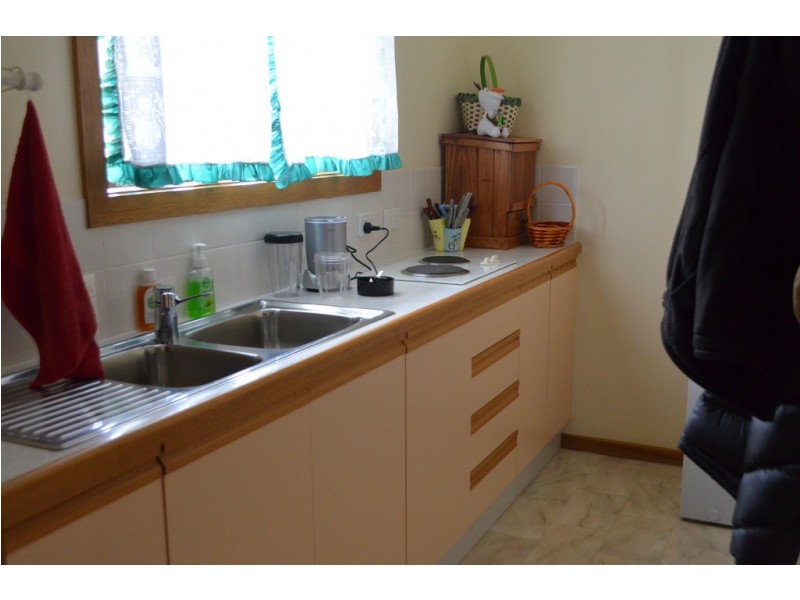 86 Cloverdale Road, Tumut NSW 2720