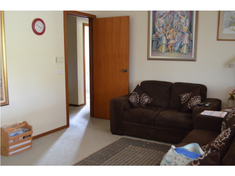 86 Cloverdale Road, Tumut NSW 2720