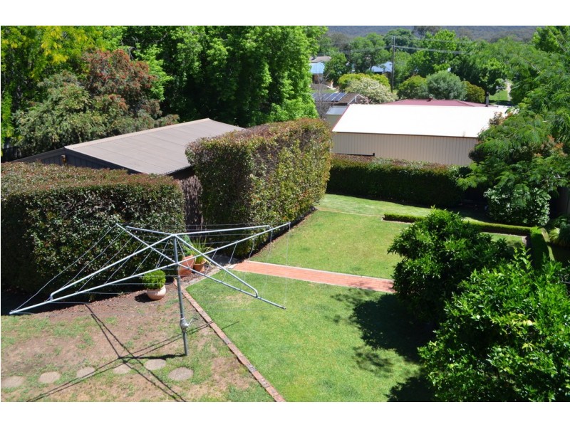 15 Cedar Crescent, Tumut NSW 2720