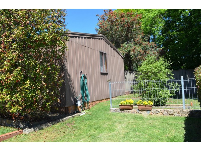 15 Cedar Crescent, Tumut NSW 2720