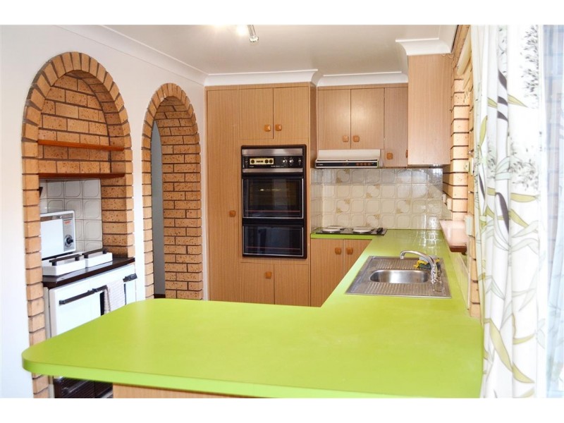 75 Simpson Street, Tumut NSW 2720