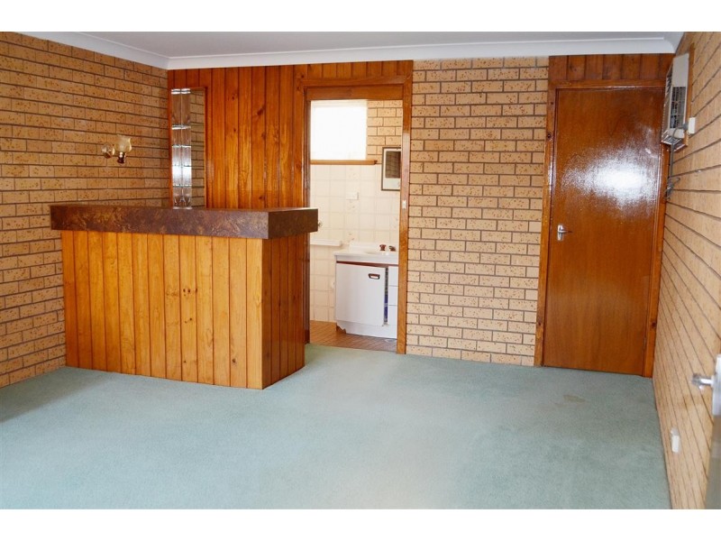 75 Simpson Street, Tumut NSW 2720