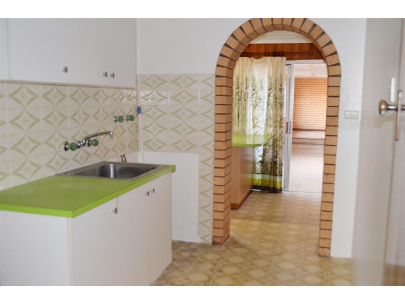 75 Simpson Street, Tumut NSW 2720