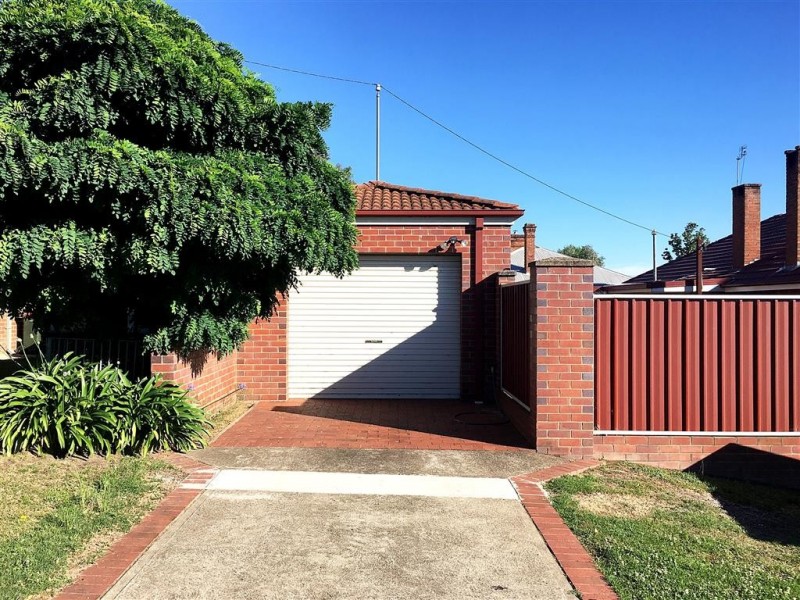 75 Simpson Street, Tumut NSW 2720