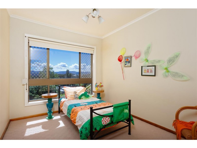 175 Simpson Street, Tumut NSW 2720