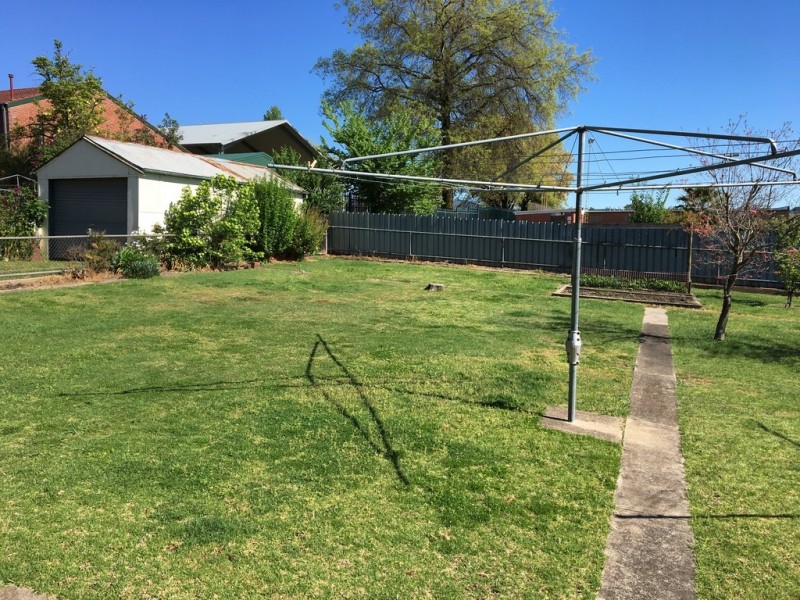 35A Richmond Street, Tumut NSW 2720
