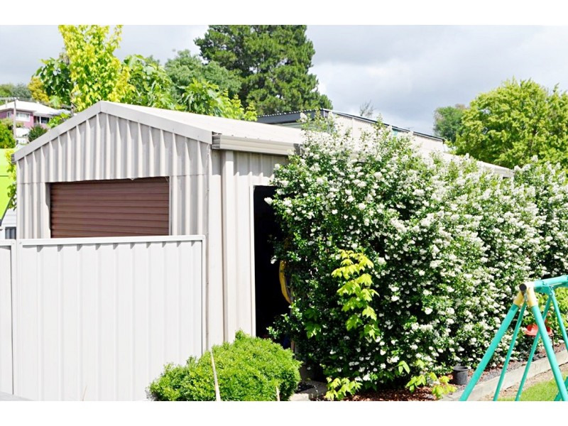 49 Carey Street, Tumut NSW 2720