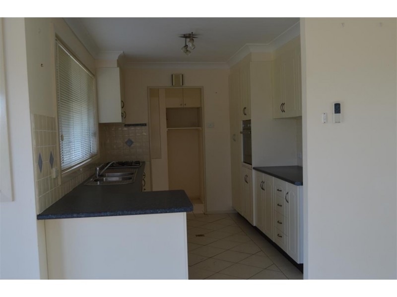 208 Wynyard Street, Tumut NSW 2720