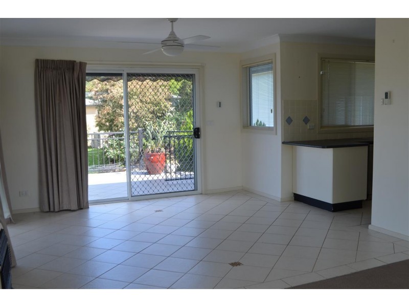 208 Wynyard Street, Tumut NSW 2720