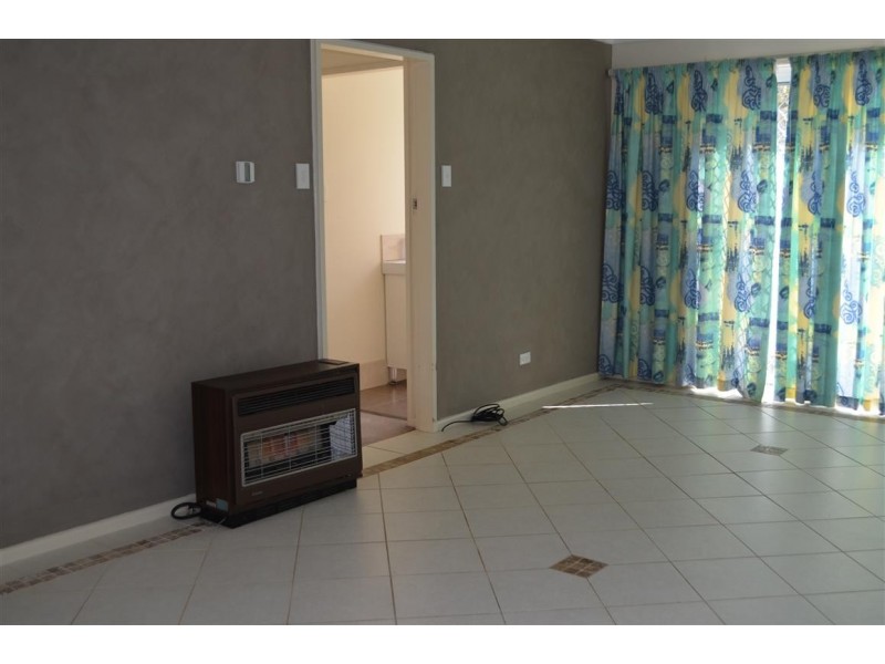 208 Wynyard Street, Tumut NSW 2720