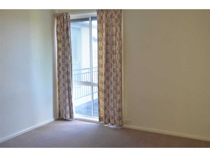 208 Wynyard Street, Tumut NSW 2720