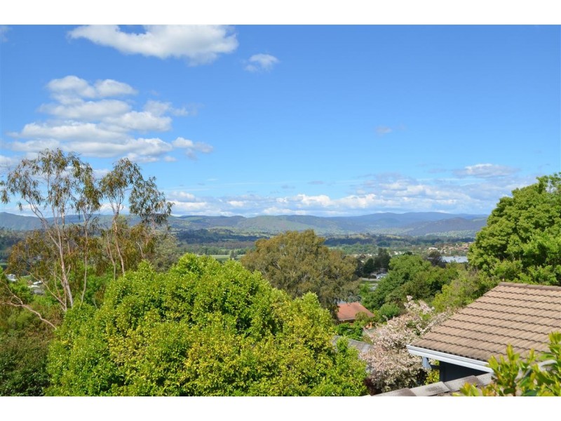 208 Wynyard Street, Tumut NSW 2720