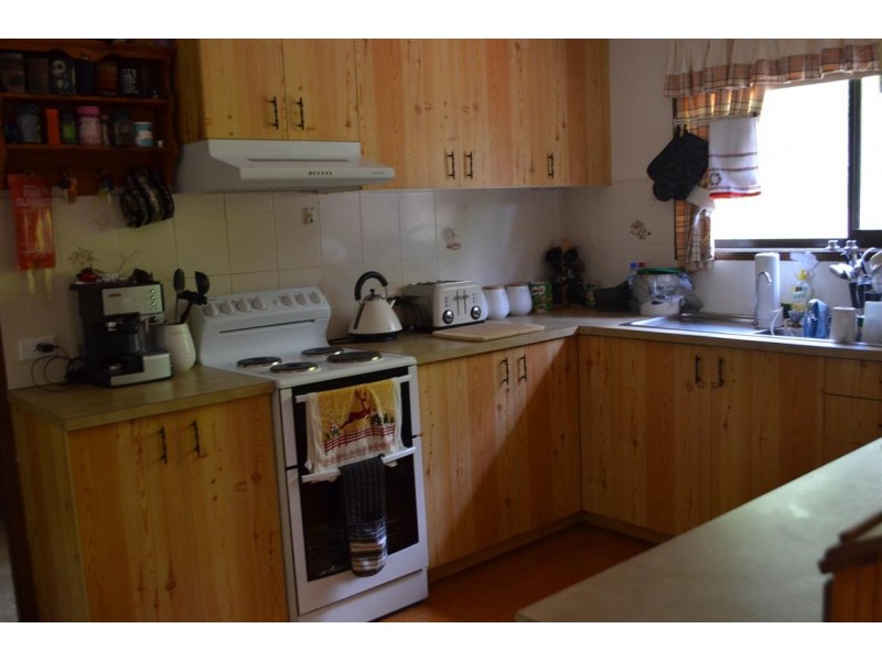 53 Cloverdale Road, Tumut NSW 2720