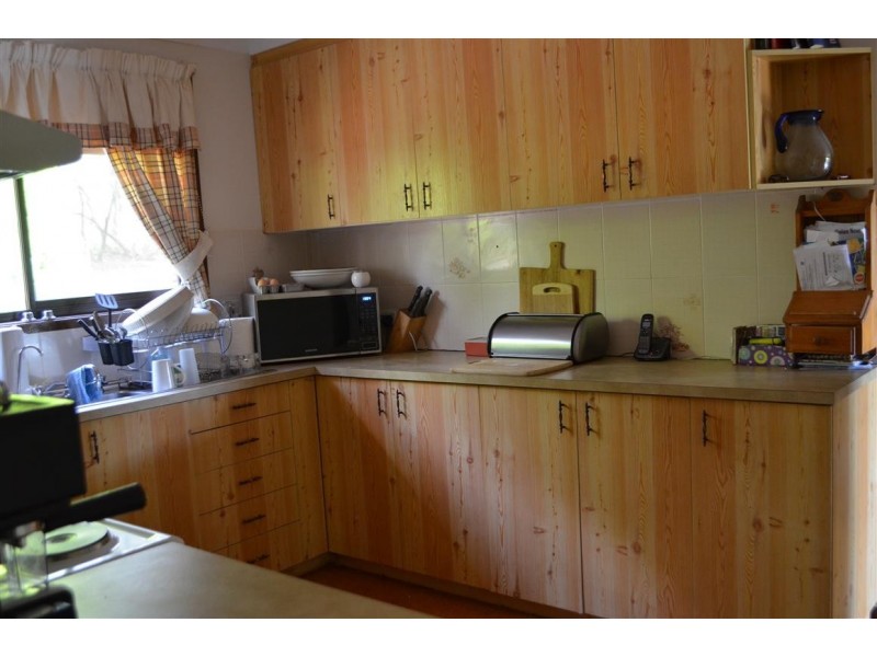 53 Cloverdale Road, Tumut NSW 2720