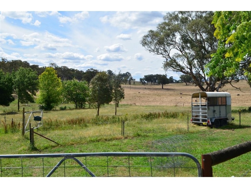 53 Cloverdale Road, Tumut NSW 2720