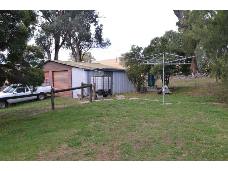 53 Cloverdale Road, Tumut NSW 2720