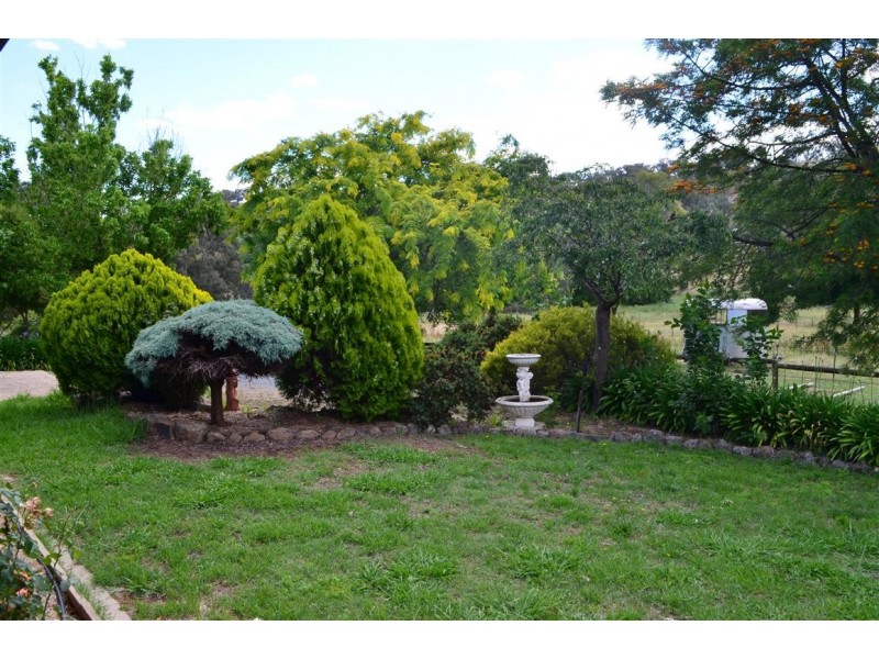 53 Cloverdale Road, Tumut NSW 2720