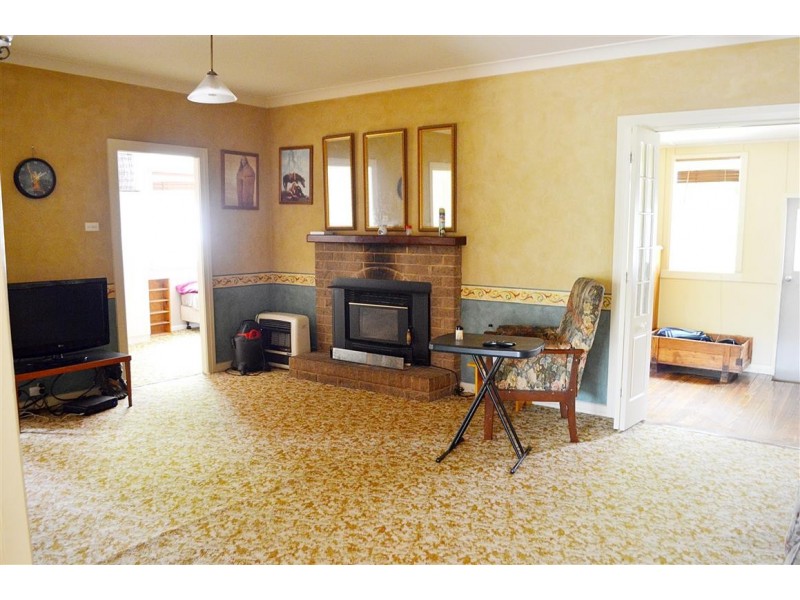 56 Mines Road, Batlow NSW 2730