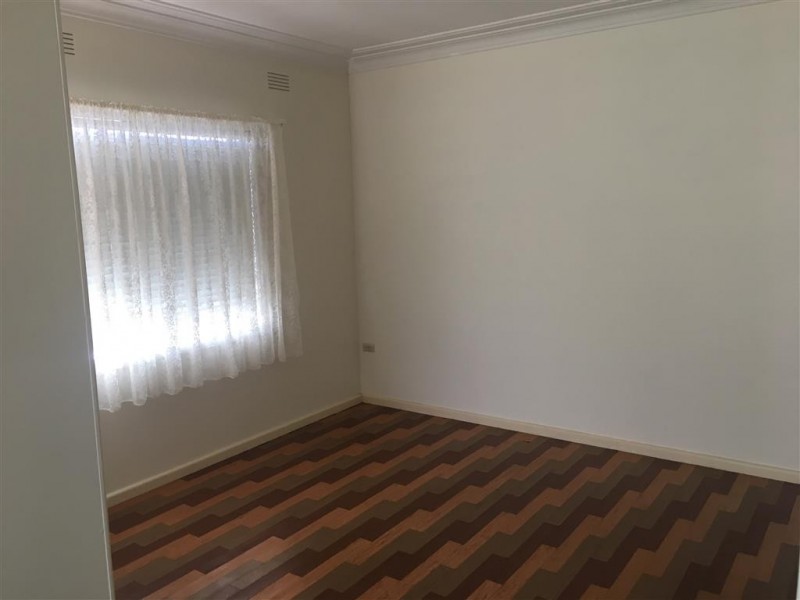 40 Carey Street, Tumut NSW 2720