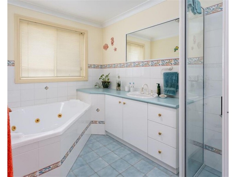 20 Howick Street, Tumut NSW 2720