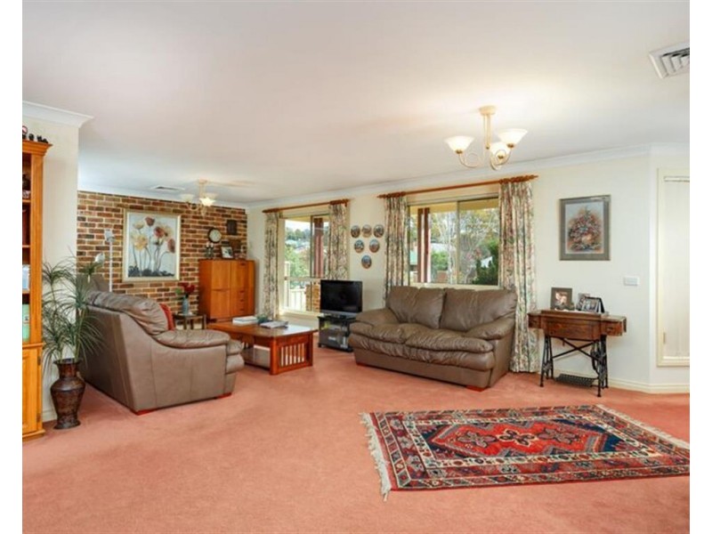 20 Howick Street, Tumut NSW 2720