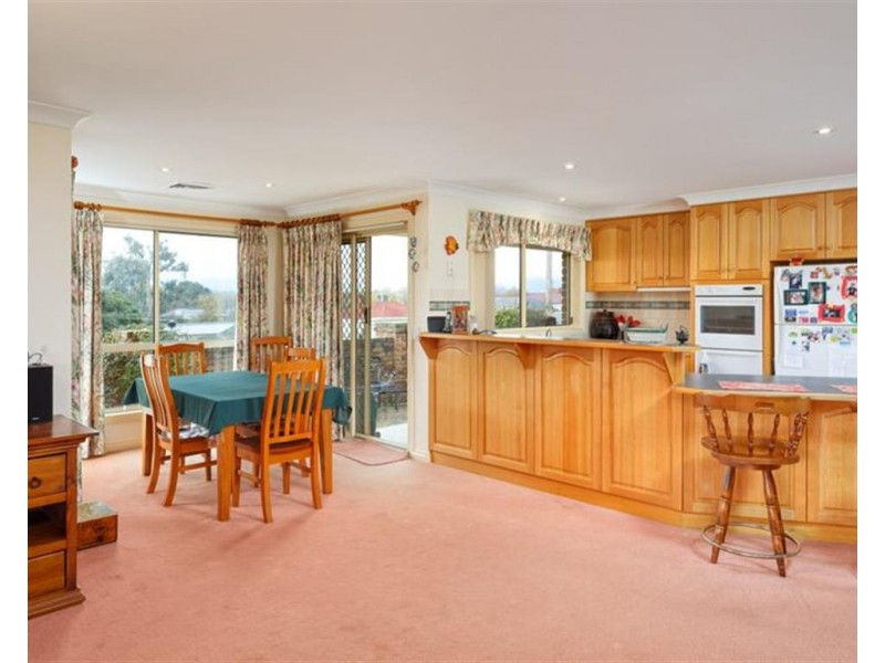 20 Howick Street, Tumut NSW 2720