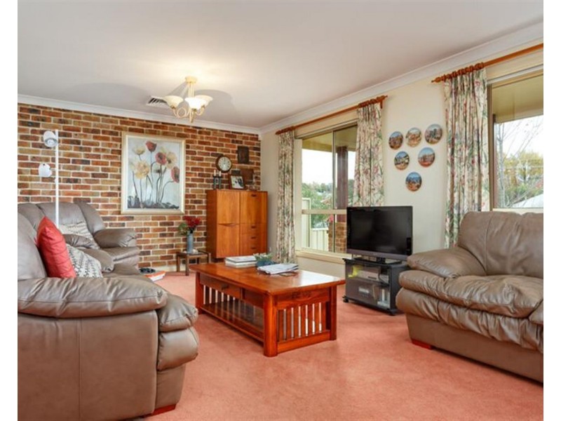 20 Howick Street, Tumut NSW 2720