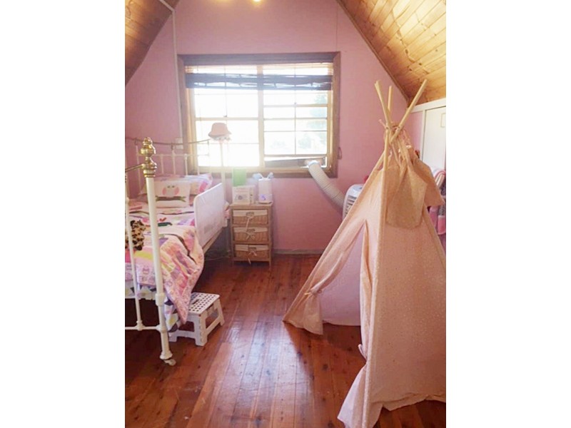 5 Travers Street, Adelong NSW 2729