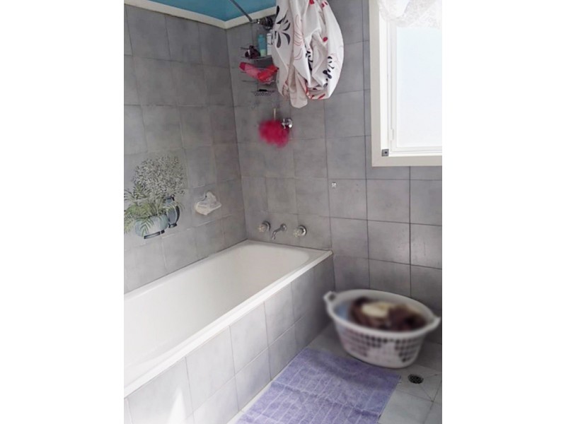 5 Travers Street, Adelong NSW 2729