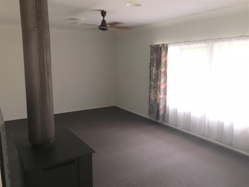 5 Gilmore Street, Adelong NSW 2729