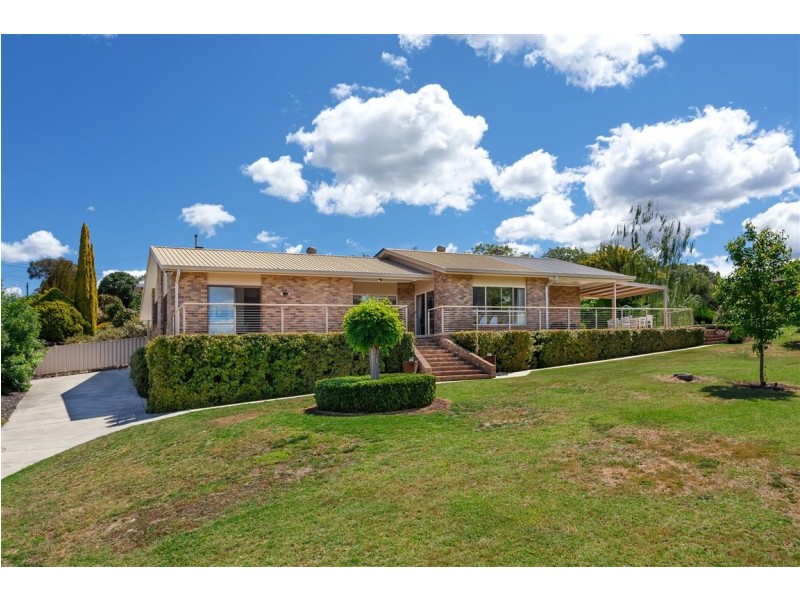 41 Howick Street, Tumut NSW 2720