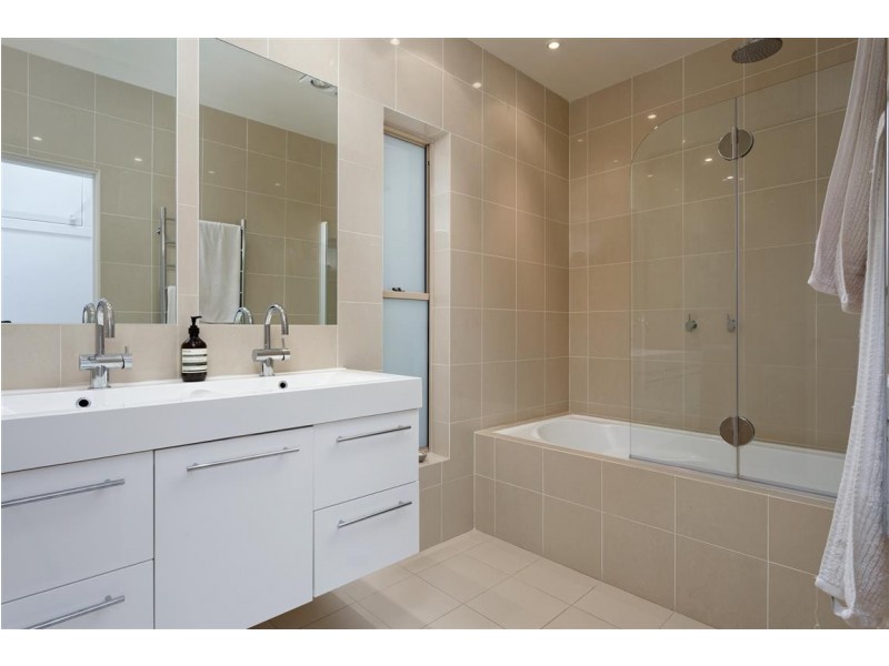 41 Howick Street, Tumut NSW 2720