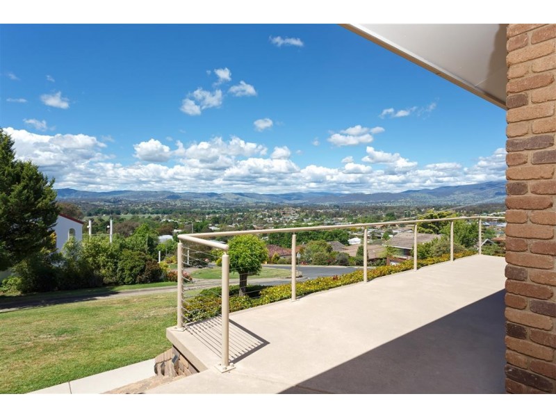 41 Howick Street, Tumut NSW 2720