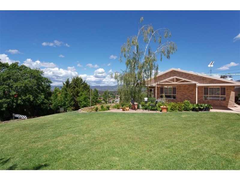 41 Howick Street, Tumut NSW 2720