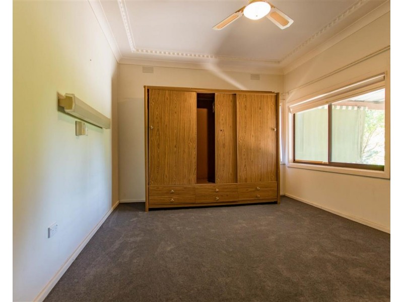 34 Howick Street, Tumut NSW 2720