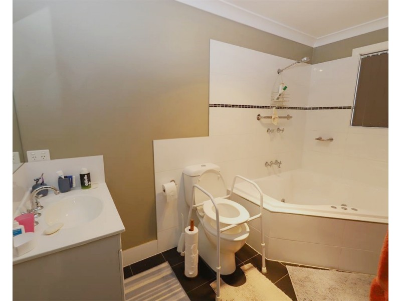 57 Bundara Crescent, Tumut NSW 2720